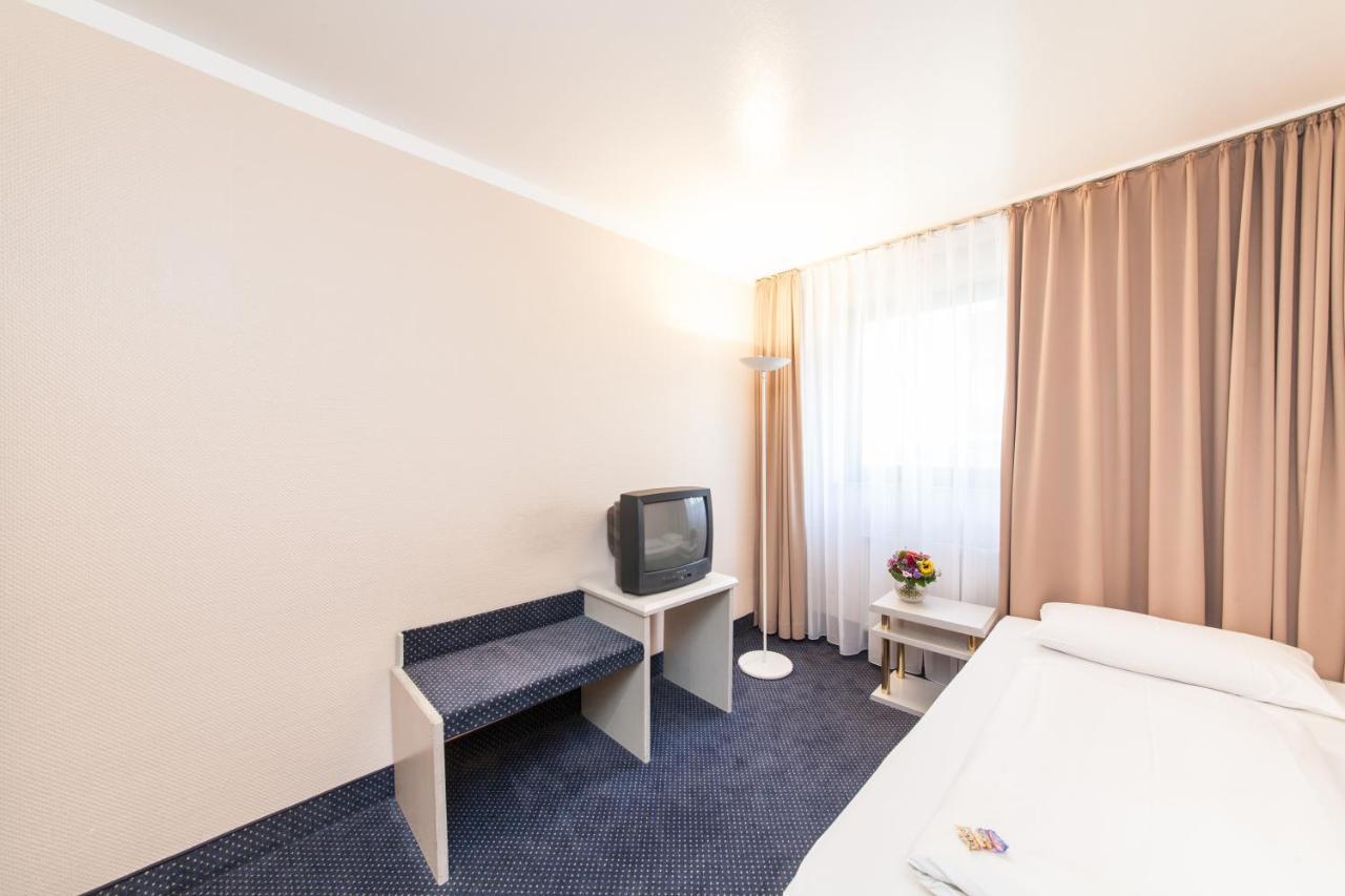 Hotel An Der Ko デュッセルドルフ エクステリア 写真