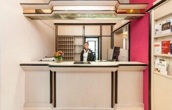 Hotel An Der Ko デュッセルドルフ エクステリア 写真